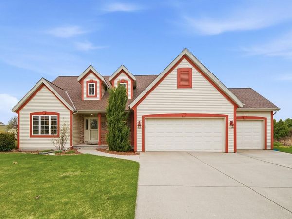 1730 CINNABAR WAY, Green Bay, WI 54311