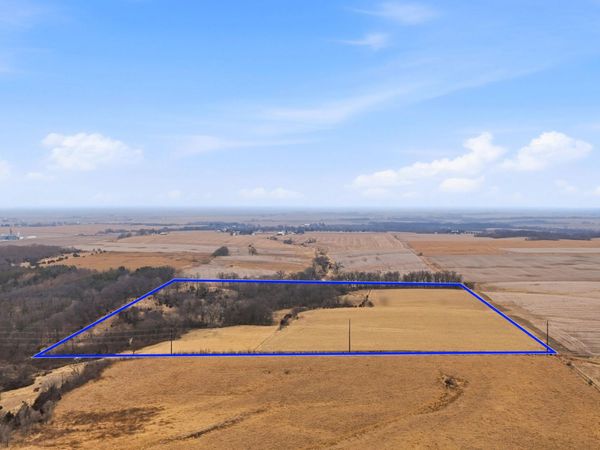 180TH ST, Muscatine, IA 52761