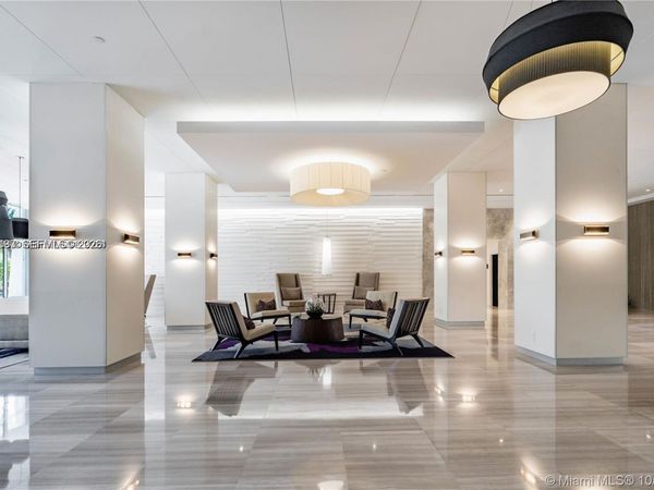 100 Bayview Dr , Unit 1811, Sunny Isles Beach, FL 33160