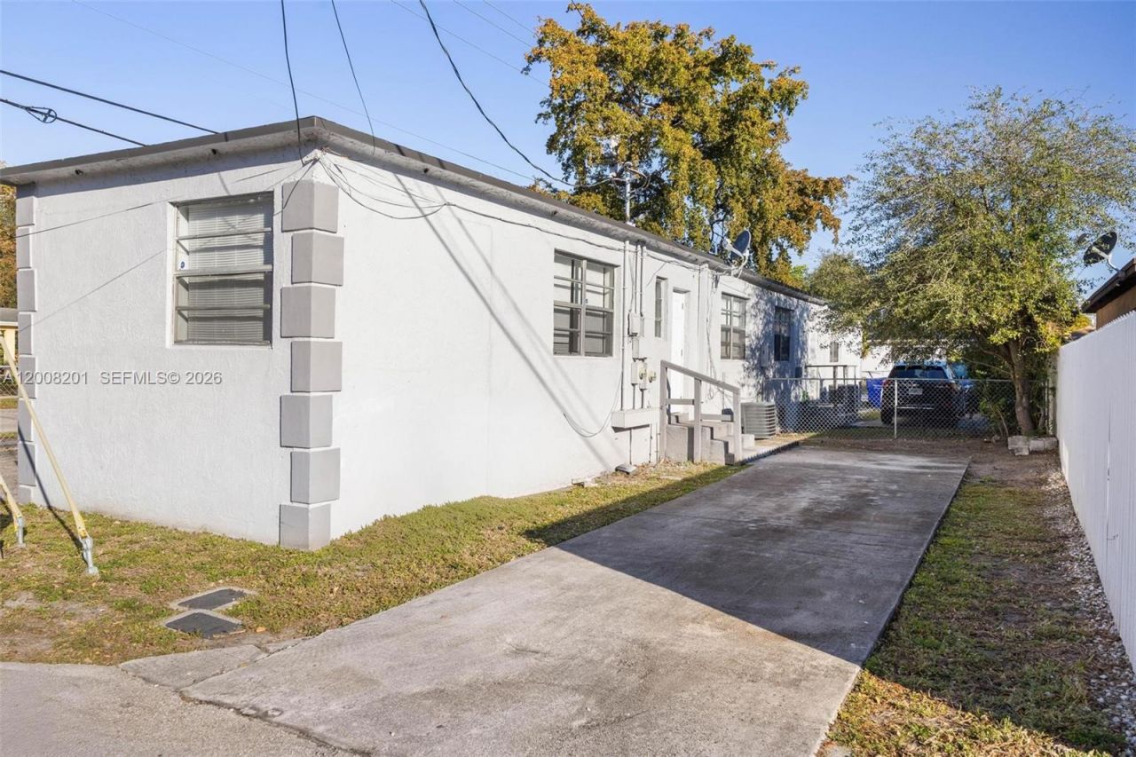 2525 N 23rd Ave, Unit 1, Hollywood, FL 33020 Photo