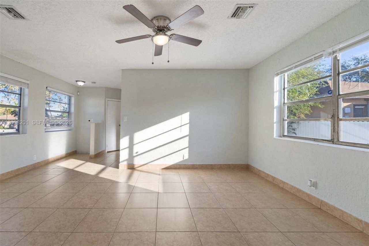2525 N 23rd Ave, Unit 1, Hollywood, FL 33020 Photo