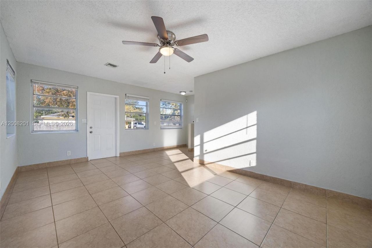 2525 N 23rd Ave, Unit 1, Hollywood, FL 33020 Photo