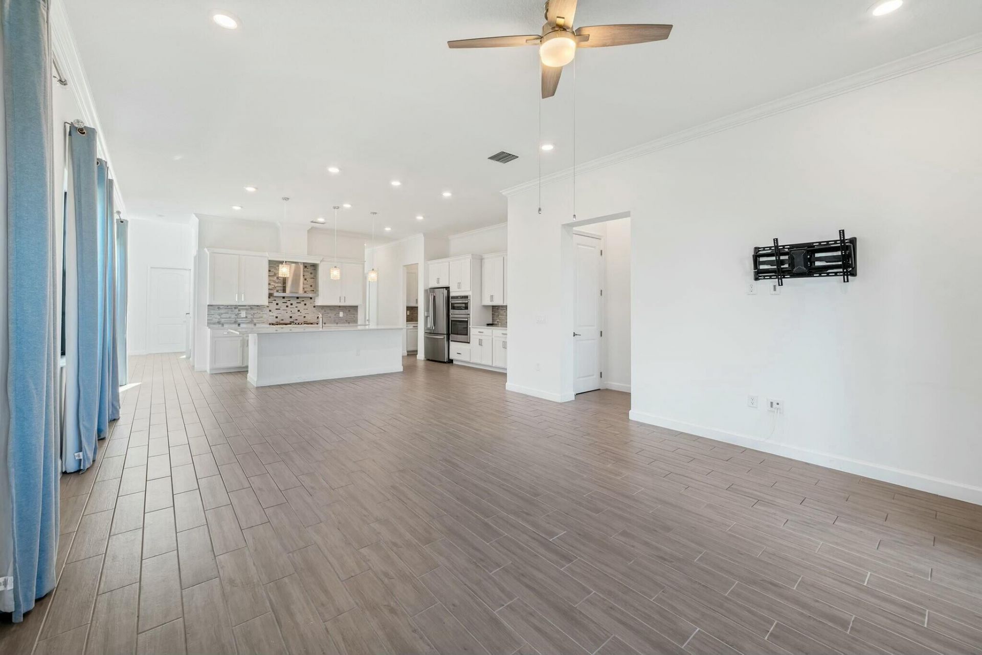 601 SE Fascino Circle, Port Saint Lucie, FL 34984 Photo