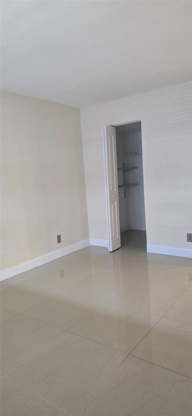 8000 S Colony Circle, Unit 309, Tamarac, FL 33321 Photo
