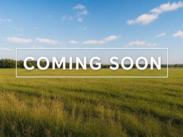 16047 Fry Drive, Cazenovia, WI 53924