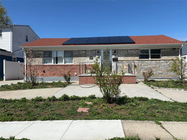 2262 Leighton Road , Elmont, NY 11003