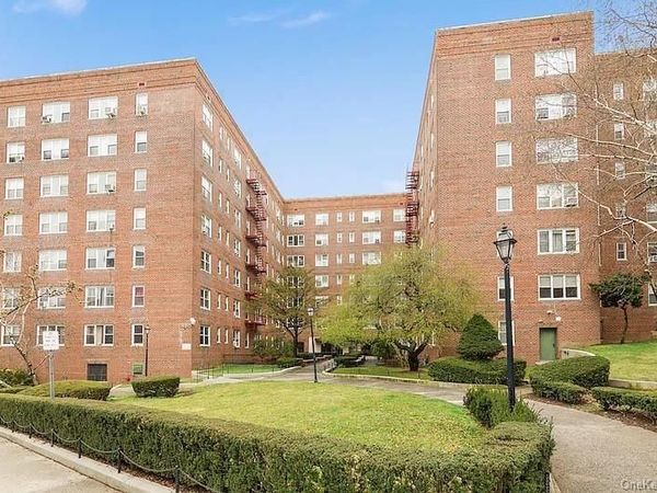 480 Riverdale Avenue, Unit 1B, Yonkers, NY 10705