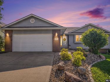 11809 S 53 Avenue, Papillion, NE 68133