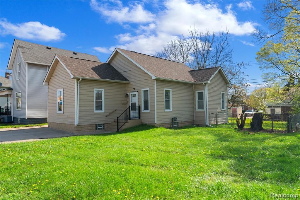 72 Gratiot Avenue, Mt. Clemens, MI 48043 Main Photo
