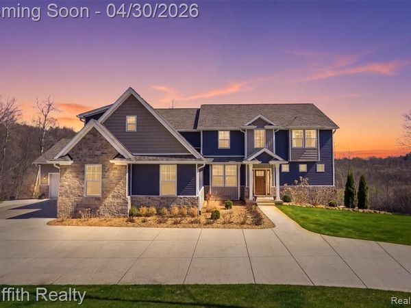 2550 Hartun Drive, Brighton Twp, MI 48114