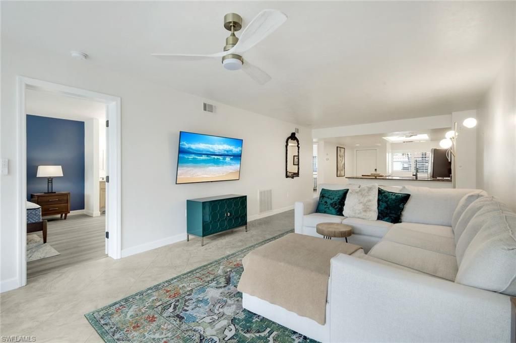 15171 Cedarwood Ln, Unit 3105, Naples, FL 34110 Photo