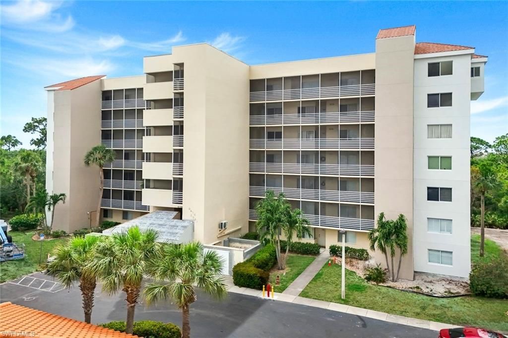 15171 Cedarwood Ln, Unit 3105, Naples, FL 34110 Photo
