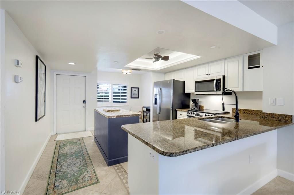 15171 Cedarwood Ln, Unit 3105, Naples, FL 34110 Photo