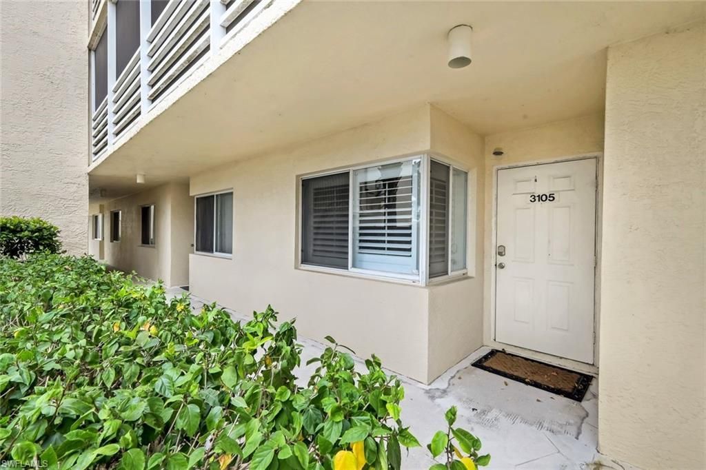15171 Cedarwood Ln, Unit 3105, Naples, FL 34110 Photo