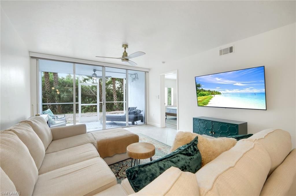 15171 Cedarwood Ln, Unit 3105, Naples, FL 34110 Photo