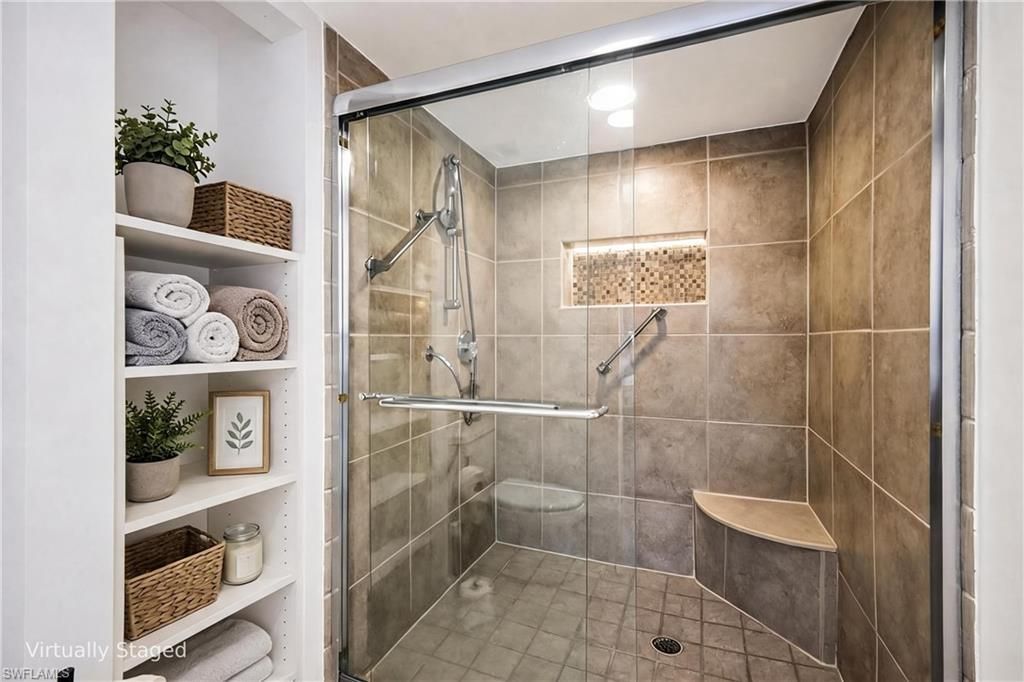 15171 Cedarwood Ln, Unit 3105, Naples, FL 34110 Photo