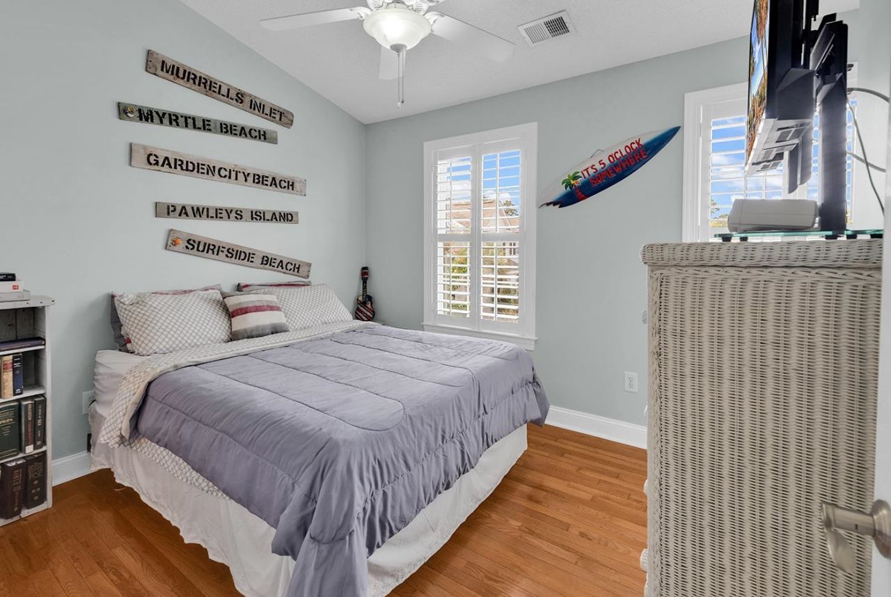 3555 Chestnut Dr. Photo 23