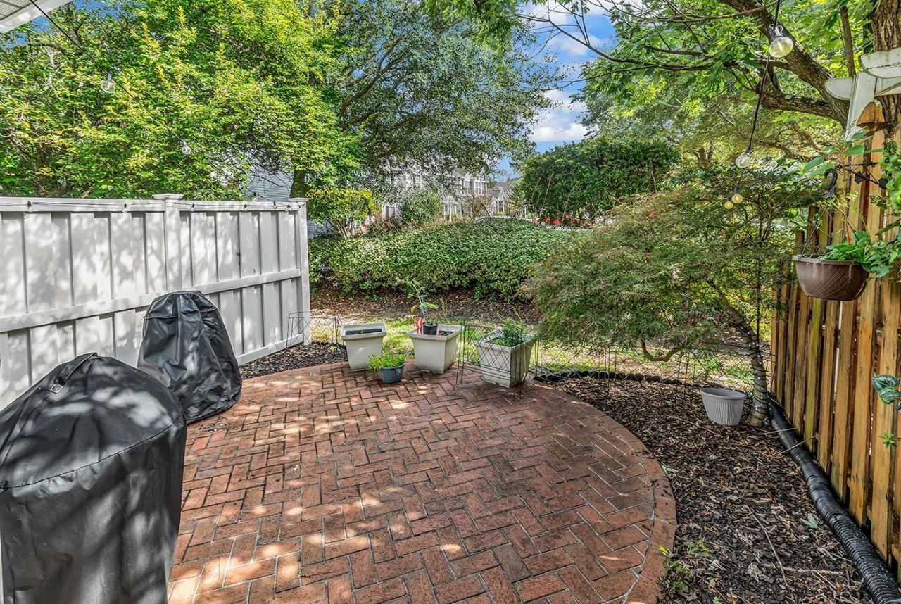 3555 Chestnut Dr. Photo 27