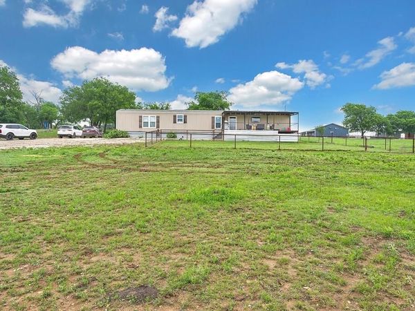 1200 Blue Cut Road N, McGregor, TX 76657