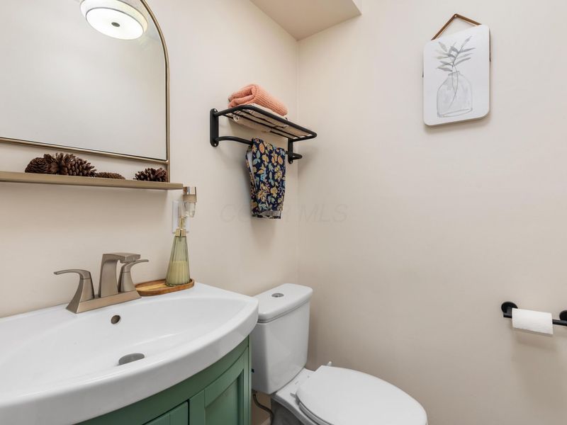 992 Conestoga Drive, Columbus, OH 43213 Photo 18