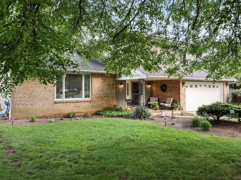 992 Conestoga Drive, Columbus, OH 43213 Photo 4