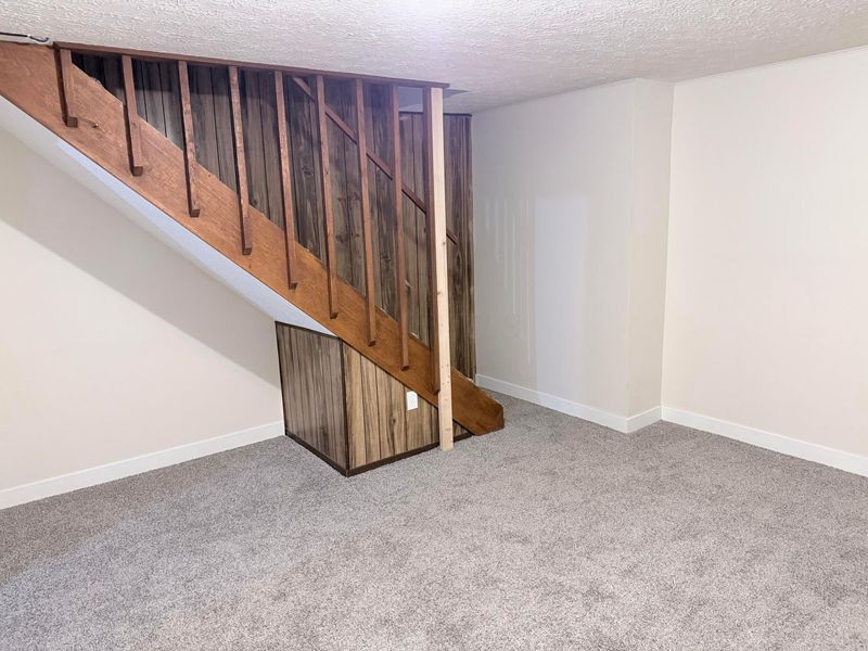 1953 Slaton Court, Columbus, OH 43235 Photo 12