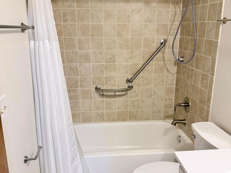 1953 Slaton Court, Columbus, OH 43235 Photo 9