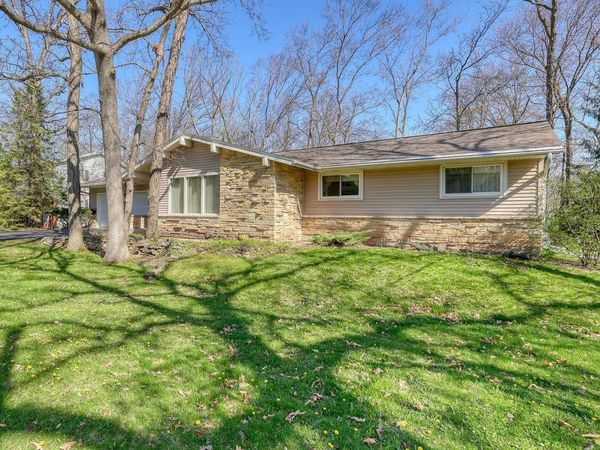 14550 W Rogers DRIVE, New Berlin, WI 53151