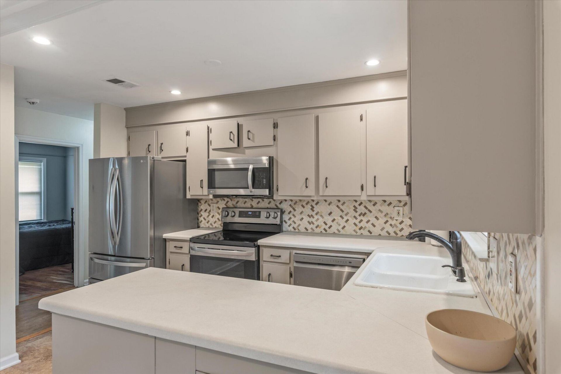 104 Duncan Court Photo 12