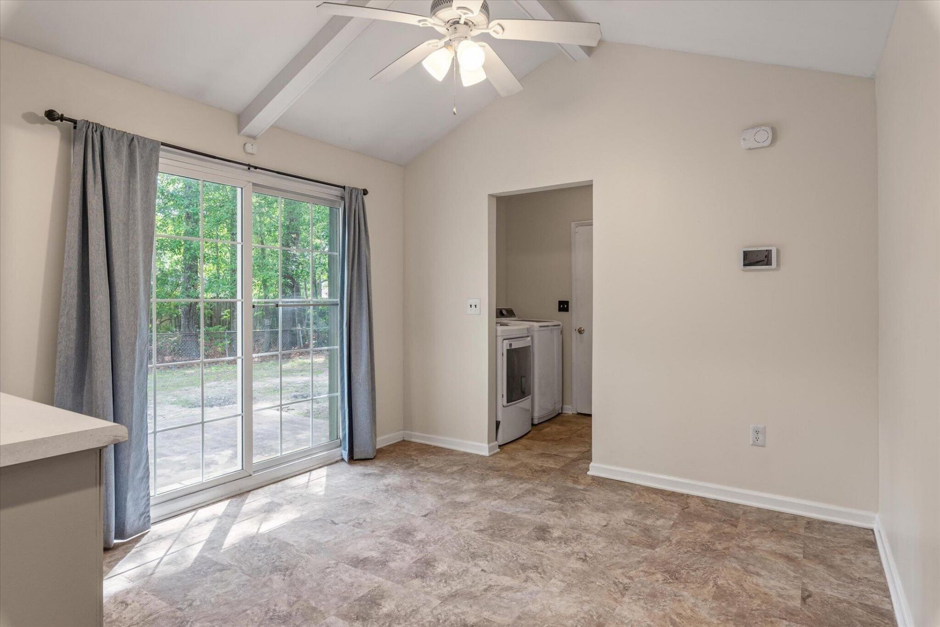 104 Duncan Court Photo 14