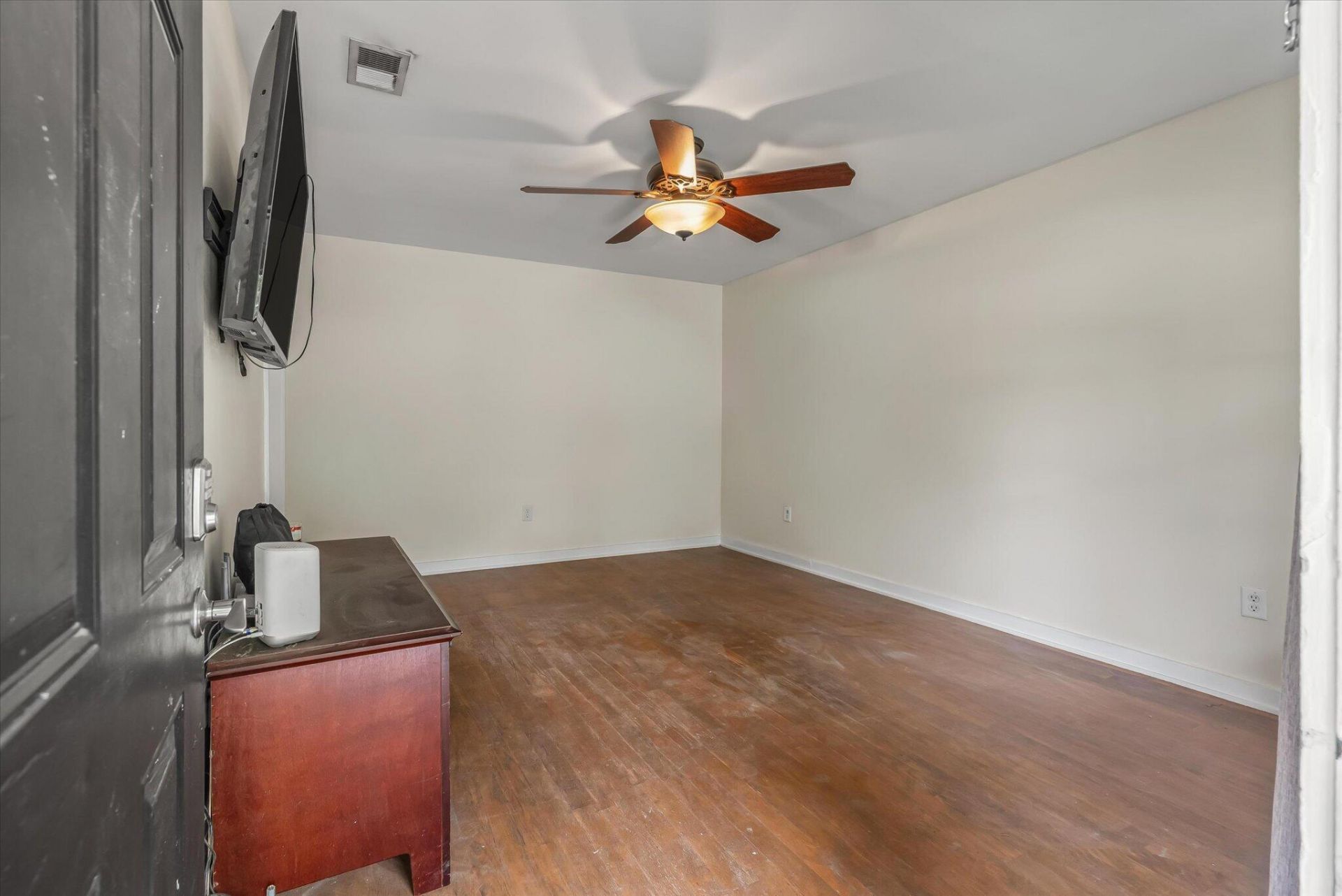 104 Duncan Court Photo 5