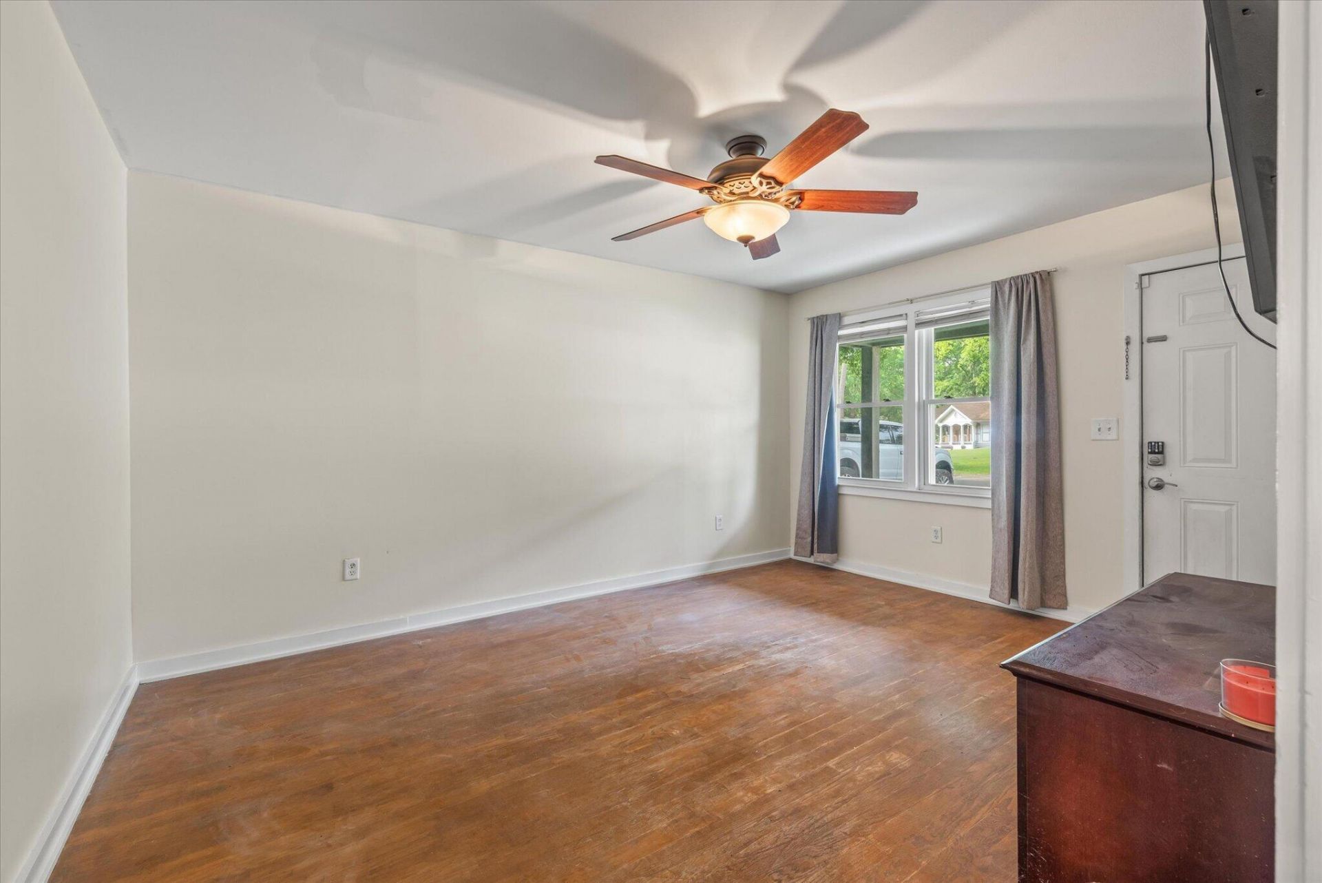 104 Duncan Court Photo 6