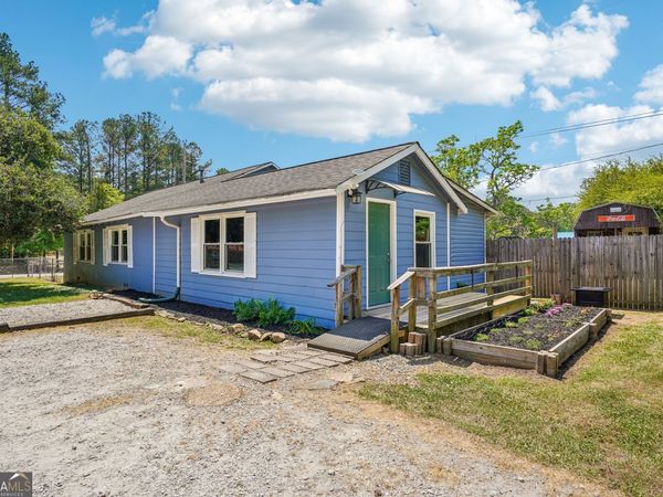 1042 Main Street, Whitesburg, GA 30185