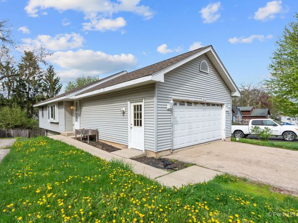 5214 PARKVIEW Drive , Mccullom Lake, IL 60050