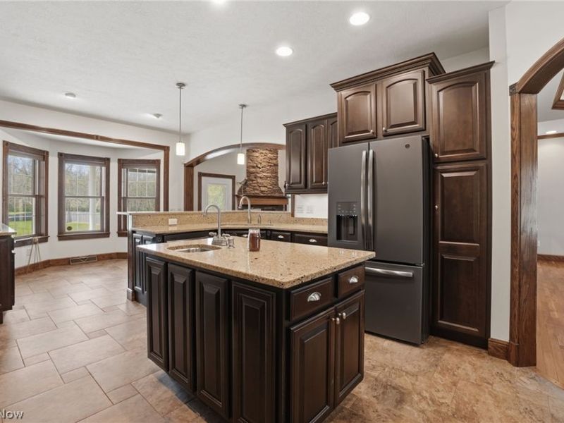181 Margor Drive, Conneaut, OH 44030 Photo 2