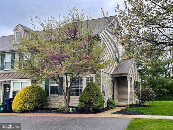 1889 SHADY OAK DRIVE , MOUNT JOY, PA 17552