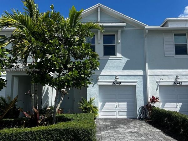 6349 Topsail Dr , West Palm Beach, FL 33413