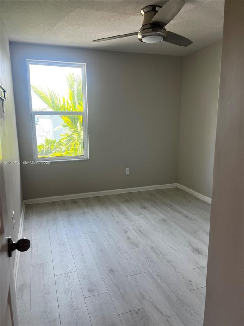 6349 Topsail Dr , West Palm Beach, FL 33413 Photo