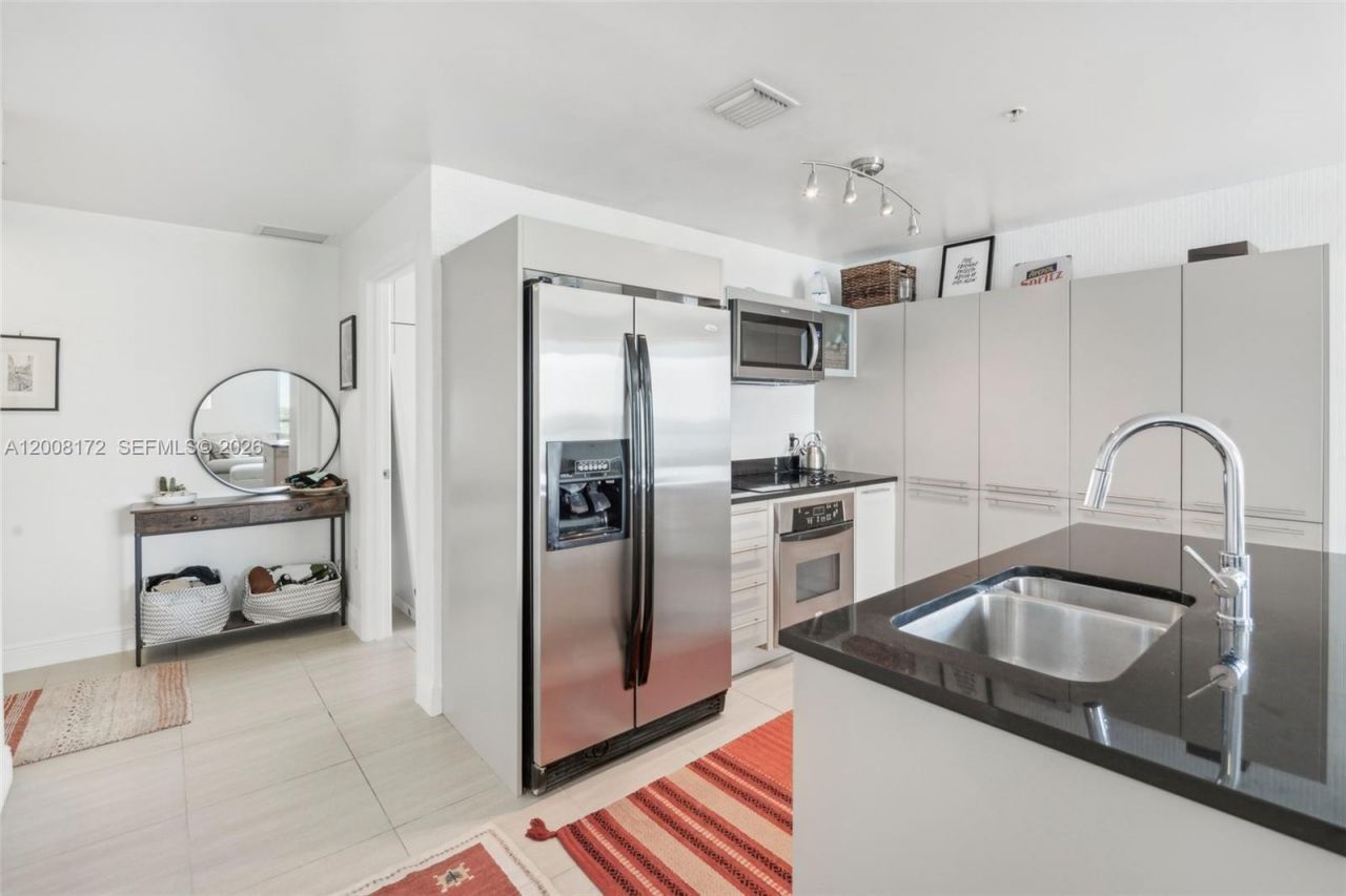1900 N Bayshore Dr , Unit 1511, Miami, FL 33132 Photo