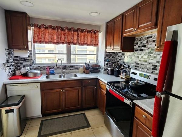 2201 NW 41st Ave , Unit 208, Lauderhill, FL 33313