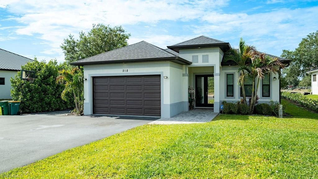 218 22nd Ave Ne, Naples, FL 34120 Photo