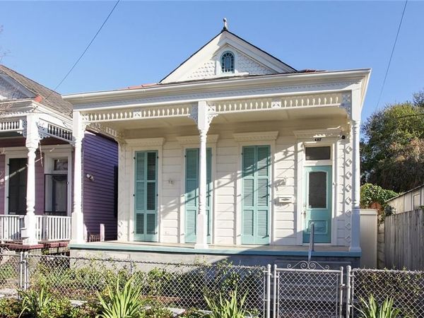 4217 CAMP Street , New Orleans, LA 70115