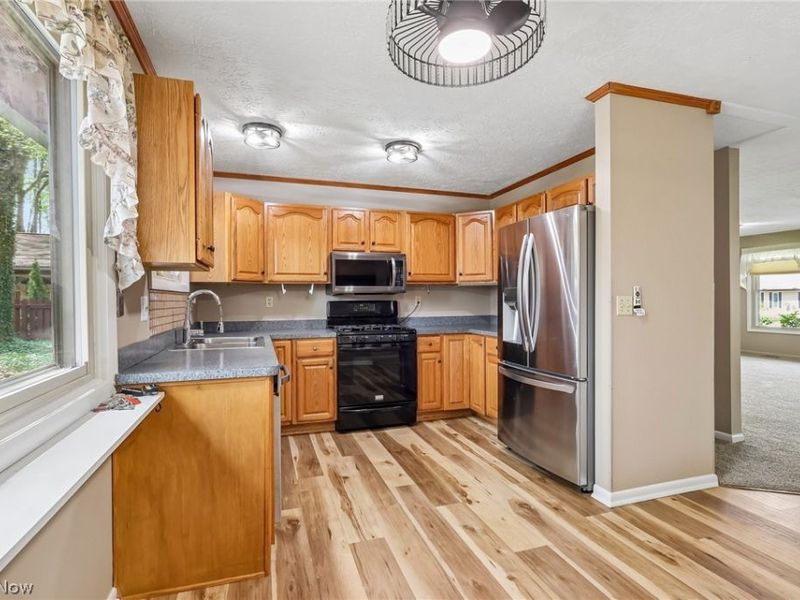 14747 Hartford Trail, Strongsville, OH 44136 Photo 11