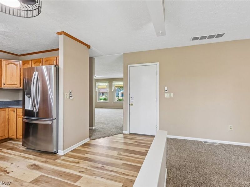 14747 Hartford Trail, Strongsville, OH 44136 Photo 12