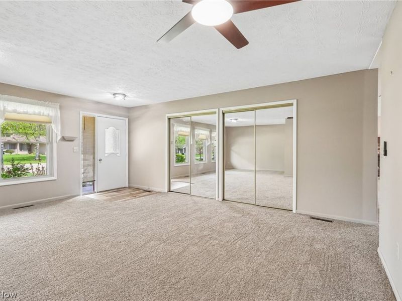 14747 Hartford Trail, Strongsville, OH 44136 Photo 5