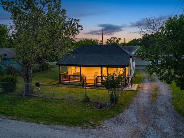 300 S Wall Street , Itasca, TX 76055