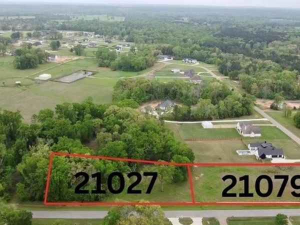 21027 Gatlinburg Road , Bullard, TX 75757