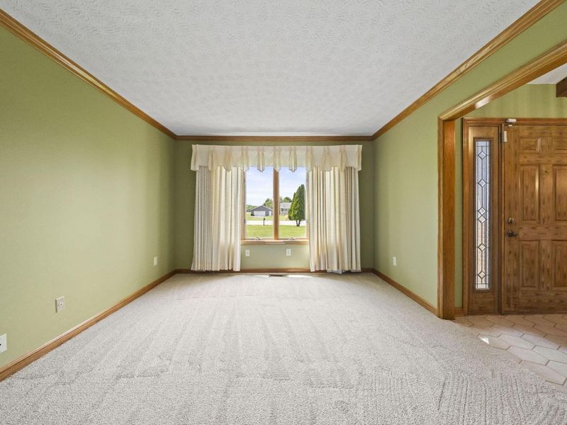 6002 Bowen Road, Canal Winchester, OH 43110 Photo 5