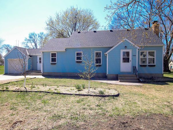 426 Main Street, Stewart, MN 55385