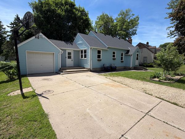 426 Main Street, Stewart, MN 55385